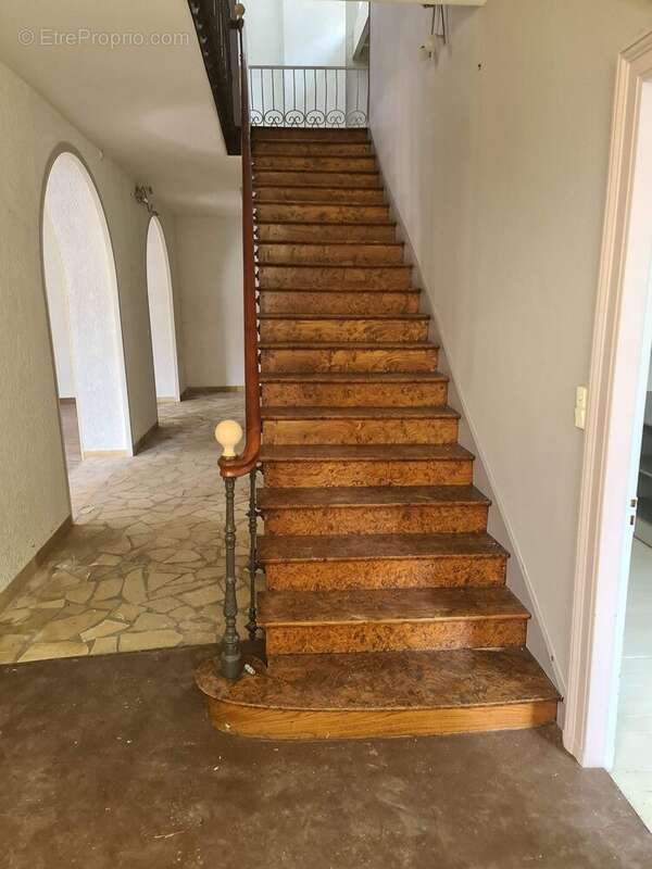 Escalier - Maison à LAUZUN