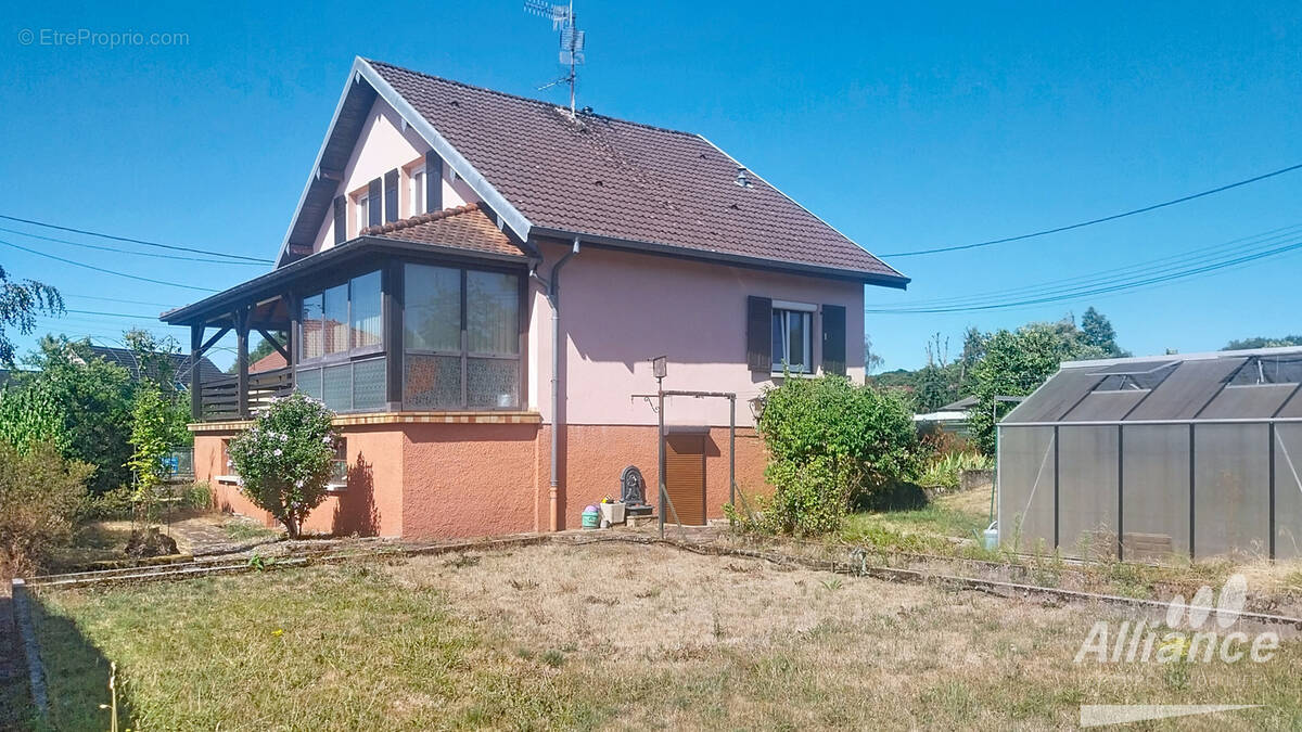 Maison à OFFEMONT