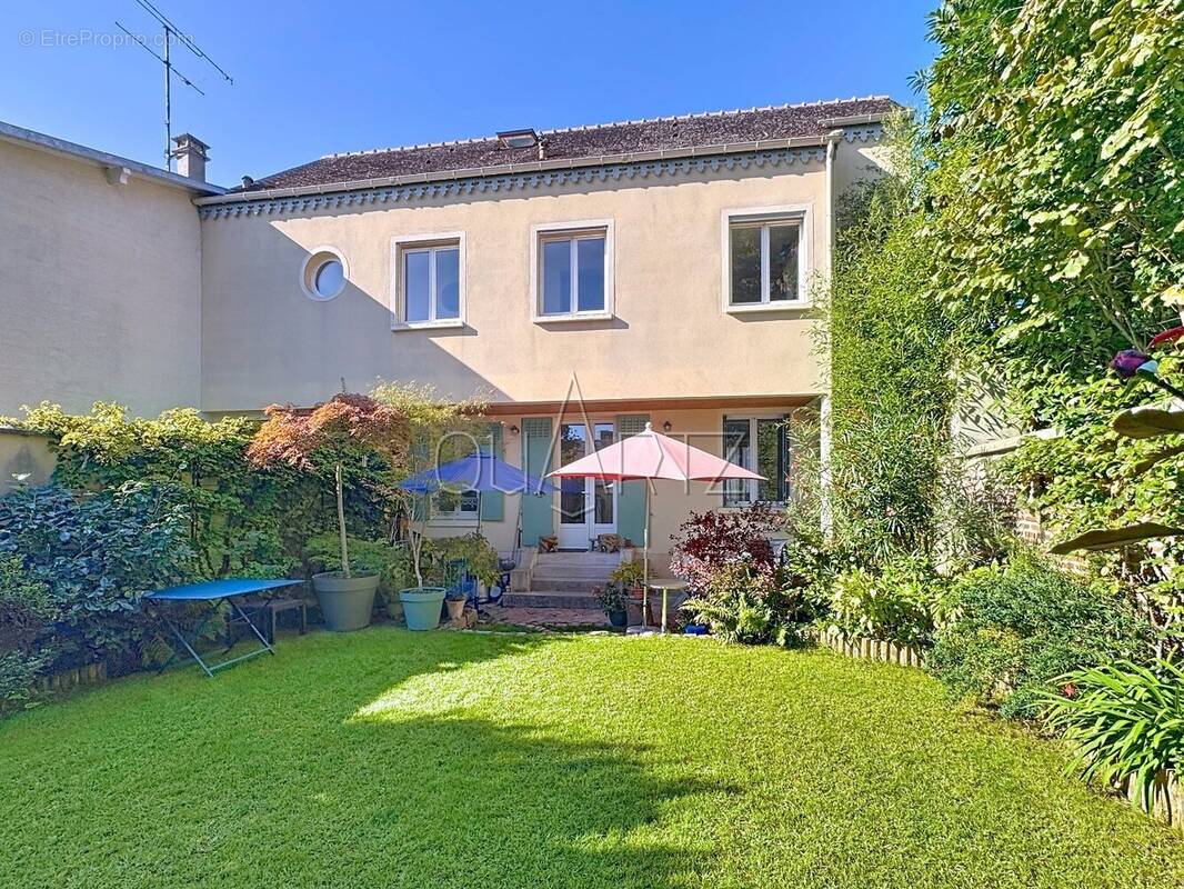 Maison à VERSAILLES