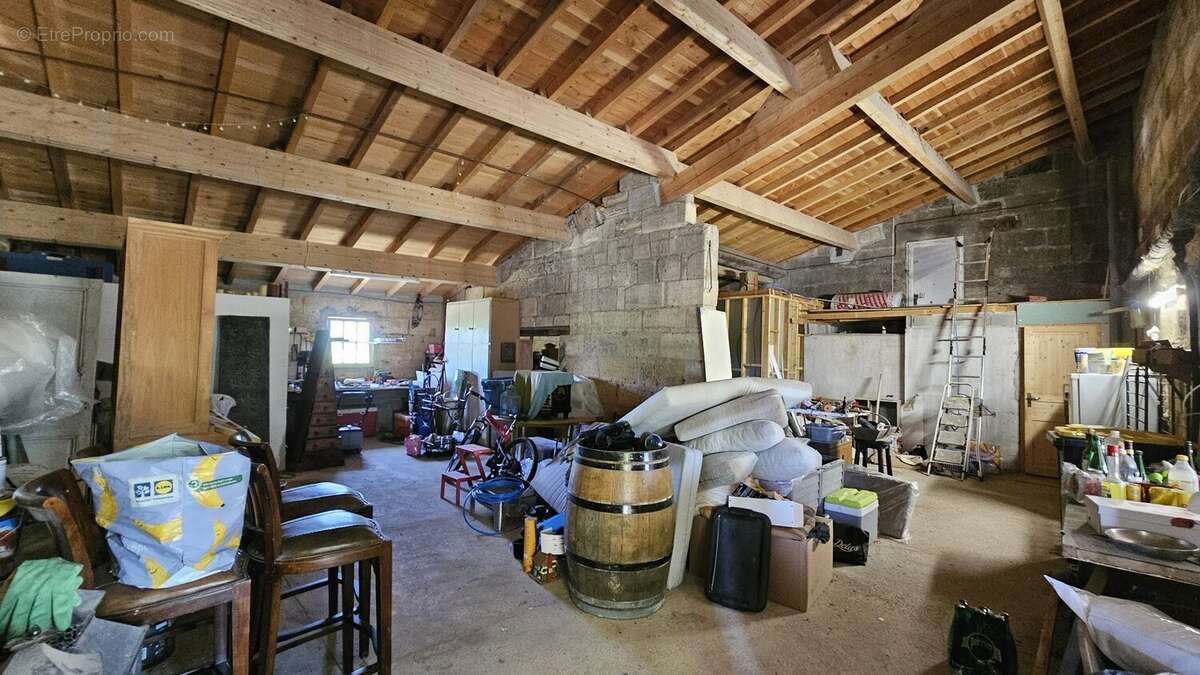 Maison à LALANDE-DE-POMEROL