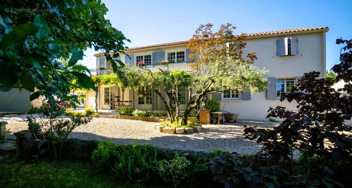 Maison à CHATEAUNEUF-DU-PAPE