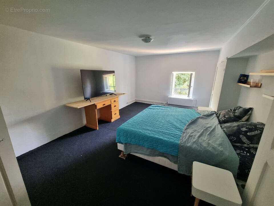 Maison à CLONAS-SUR-VAREZE