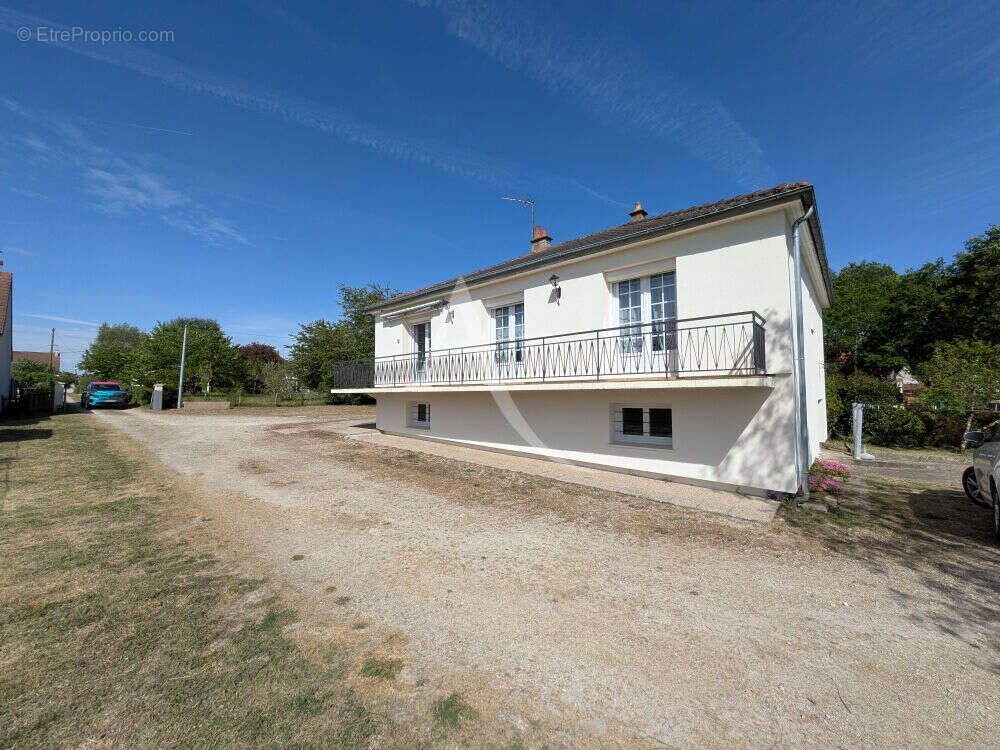 Maison à ONZAIN