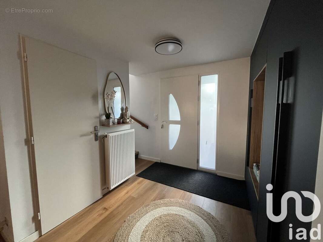 Maison 188 m² à Lagord  - photo 3