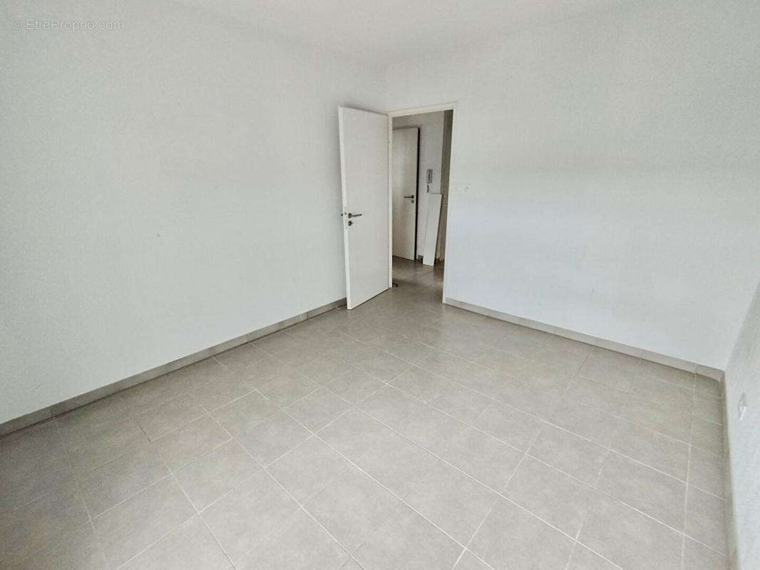 Appartement à JUVIGNAC
