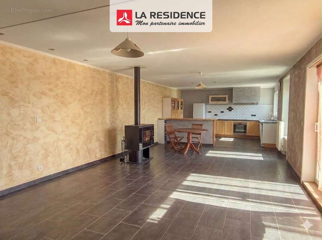 Maison 300 m² à Bennecourt  - photo 5