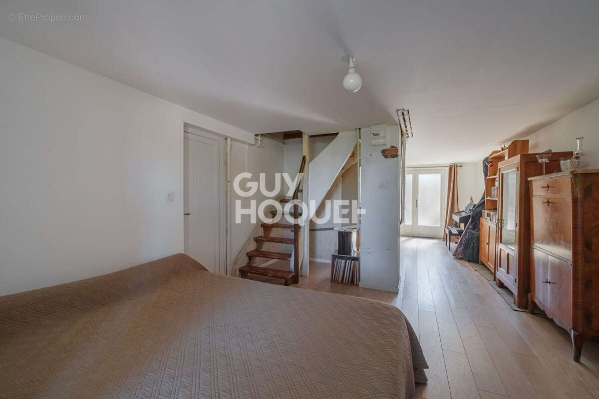 Maison mitoyenne Lezoux 145 m² - photo 6