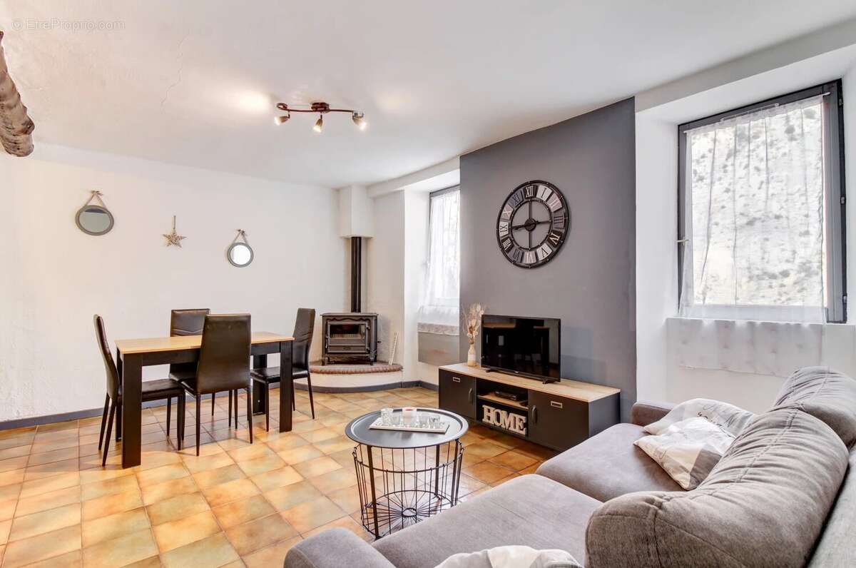 Appartement à TOURNEFORT