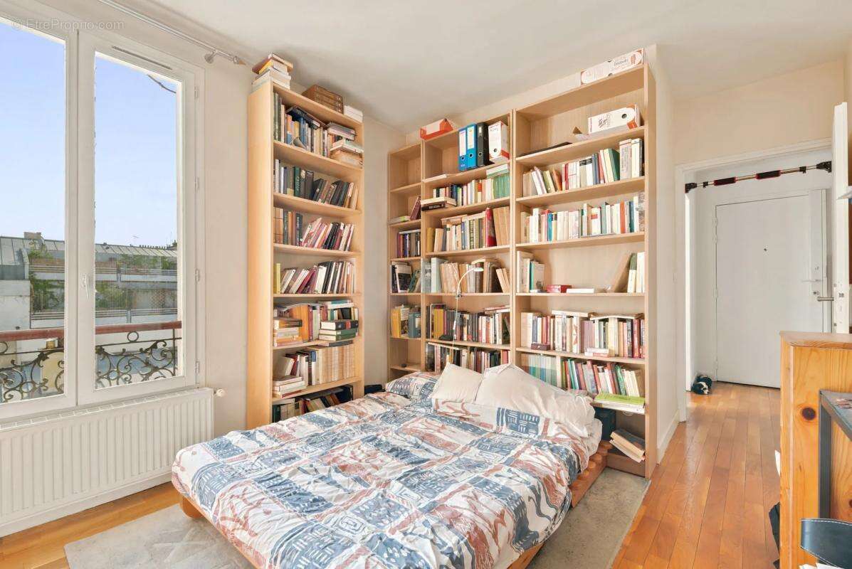 Appartement à PARIS-11E