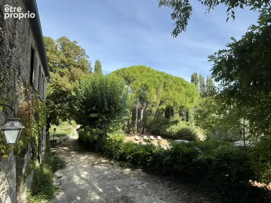 Maison de campagne en pleine nature sur 2 hectares avec piscine et tennis - photo 7