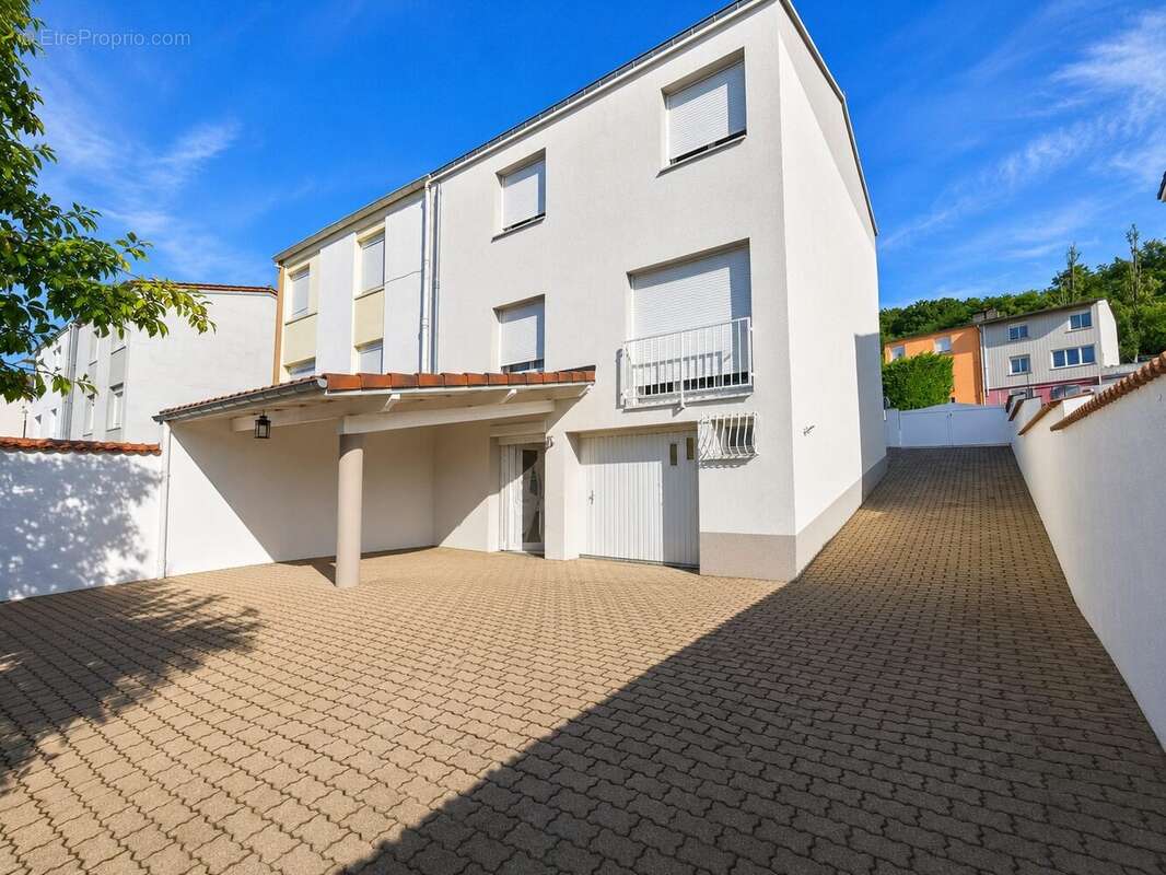 Maison 120 m² à Clouange  - photo 2