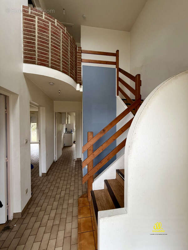 Maison à VIREUX-MOLHAIN