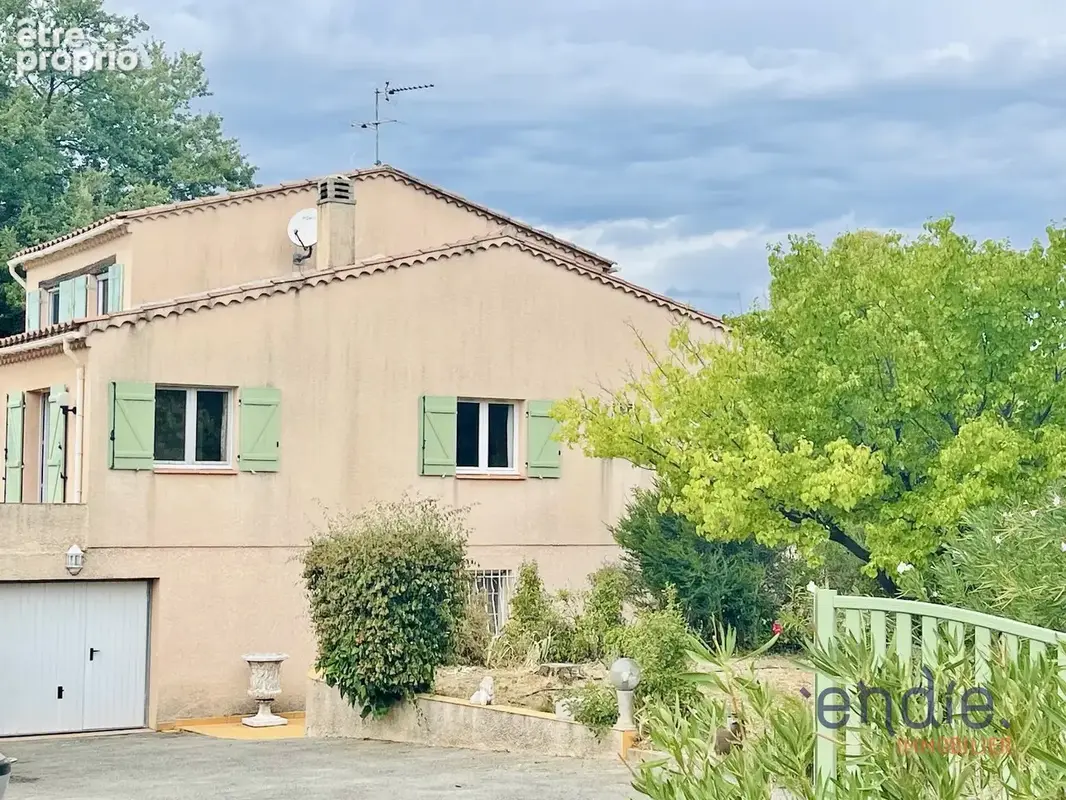 Lorgues villa t6 piscine garage - photo 29