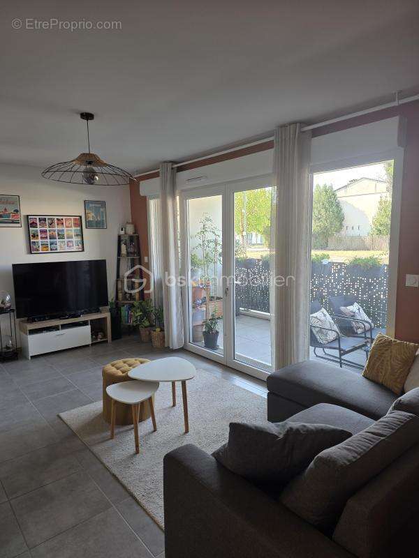 T3 récent de plain-pied avec terrasse et double stationnement - photo 3