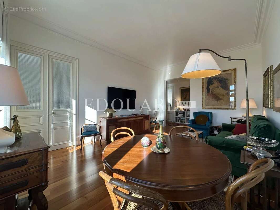 Appartement à MENTON