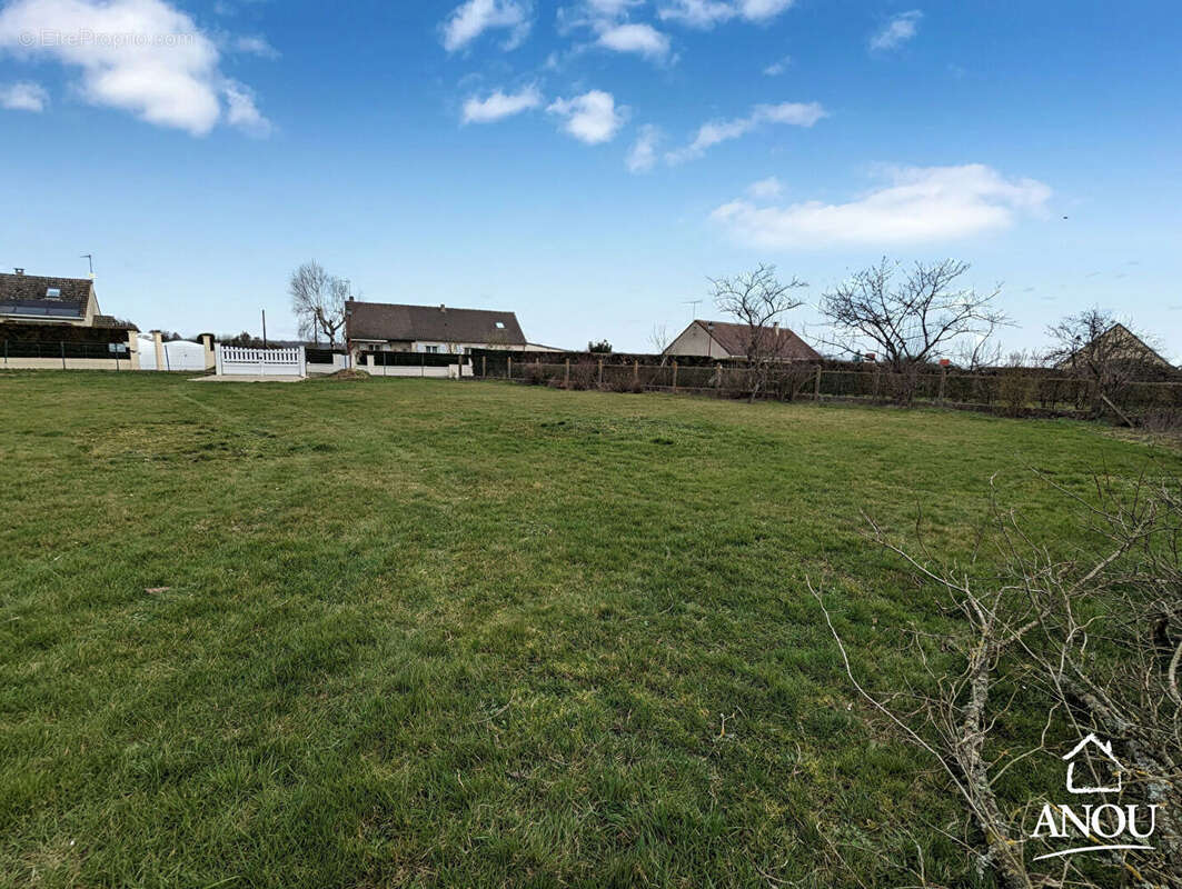 Terrain à ILLIERS-COMBRAY