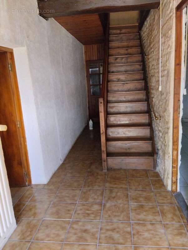 Maison à CHEF-BOUTONNE