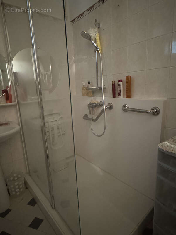 Appartement à MARSEILLE-6E