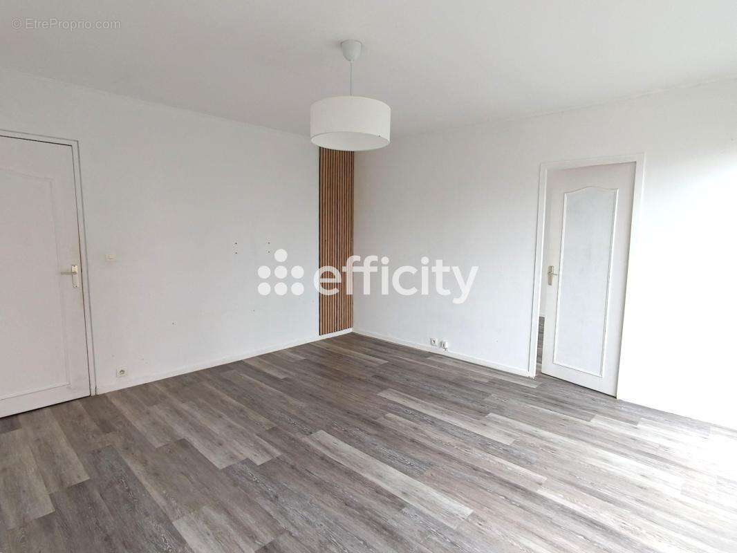 Appartement à LE PETIT-QUEVILLY