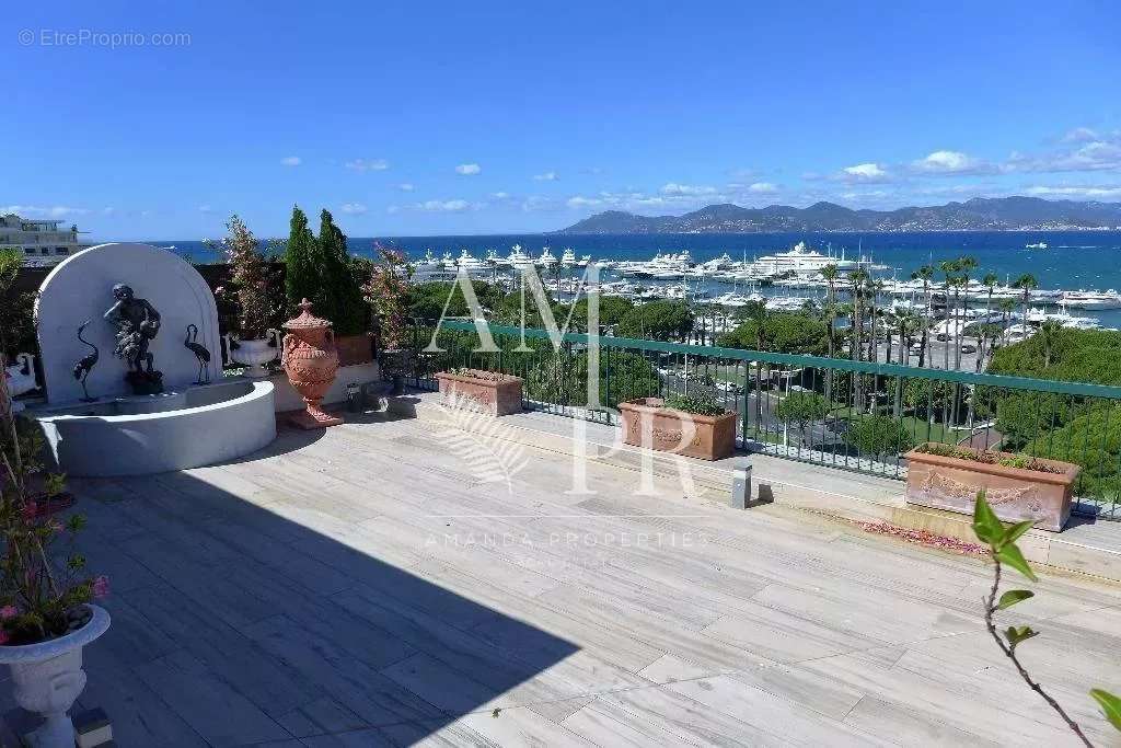 Appartement à CANNES