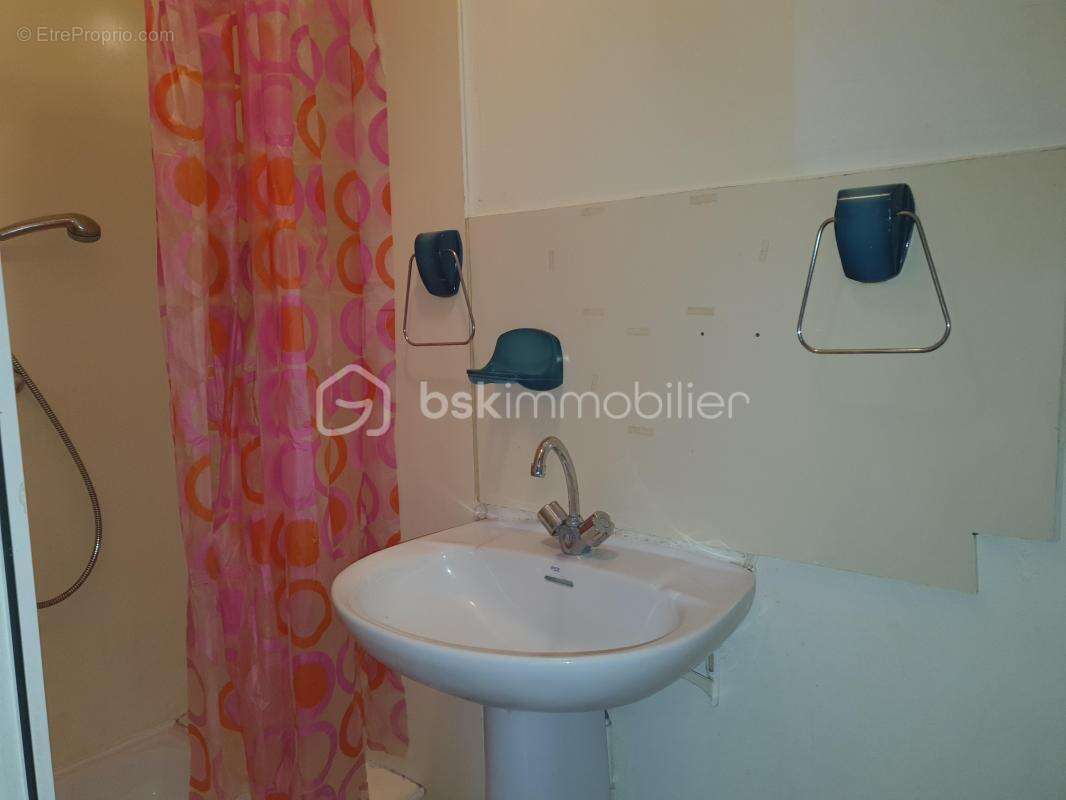 Maison à ORIGNY-SAINTE-BENOITE