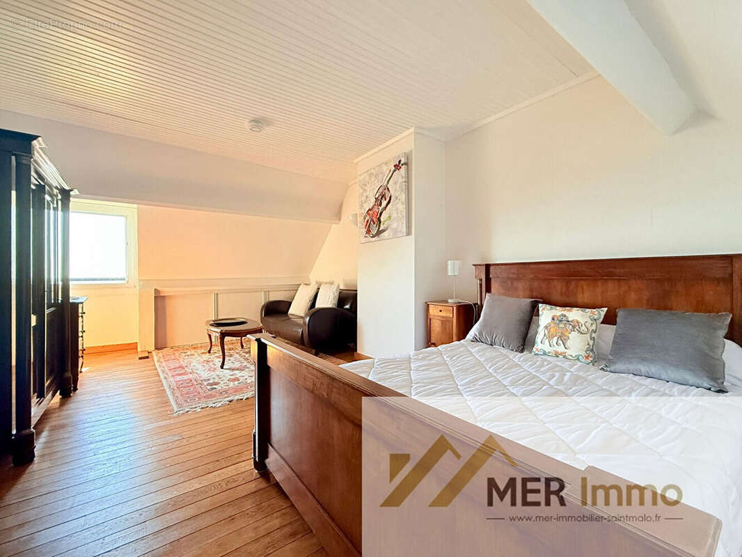 CANCALE - Maison d'exception avec vue sur la baie, 5 chambres, piscine chauffée, multiples terrasses - photo 6