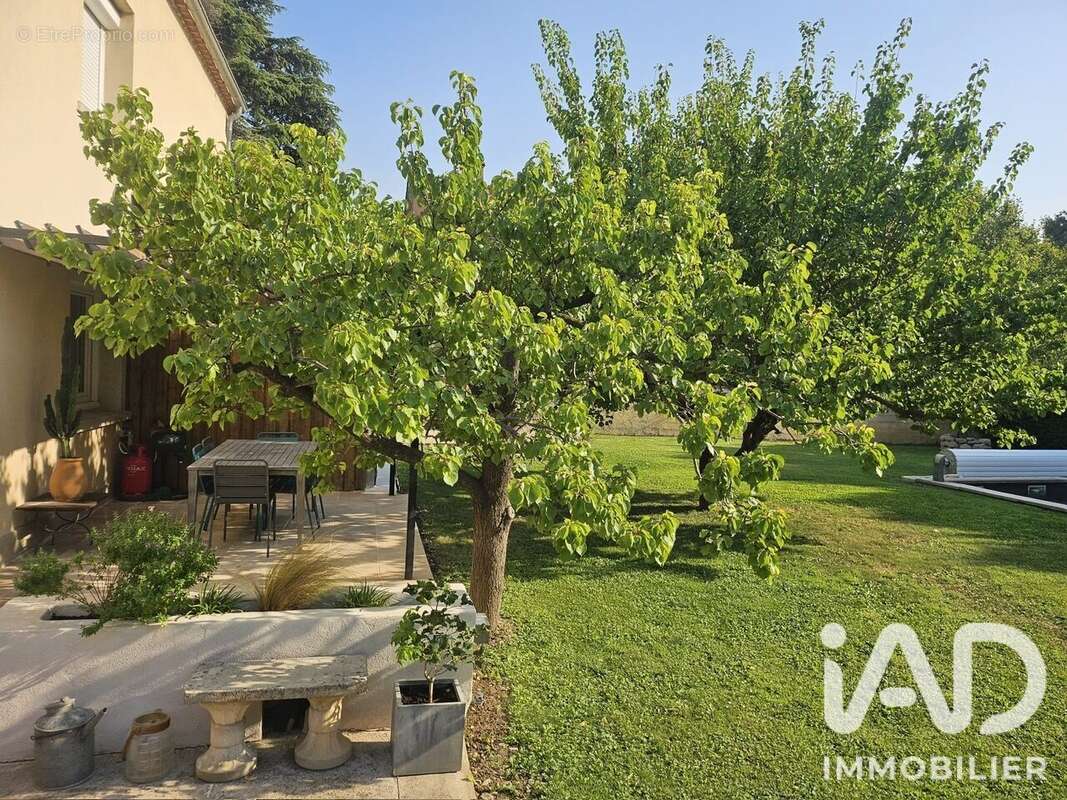 Maison 177 m² à Le Pontet  - photo 5