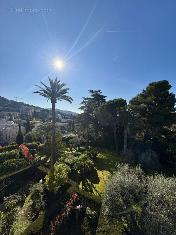 Appartement à LE CANNET