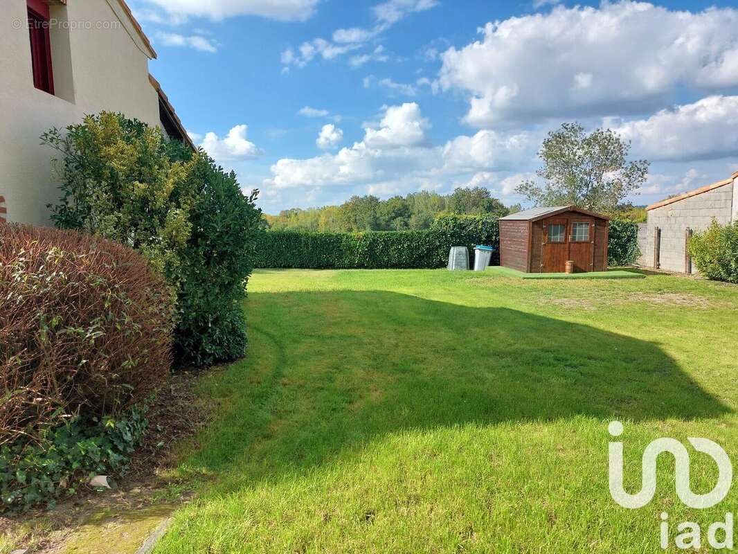 Photo 3 - Maison à SAINT-JULIEN-DE-CONCELLES