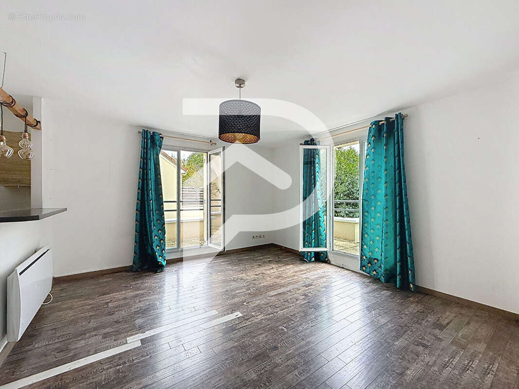 Appartement à CHENNEVIERES-SUR-MARNE