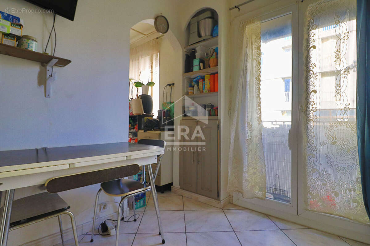 Appartement à MARSEILLE-9E