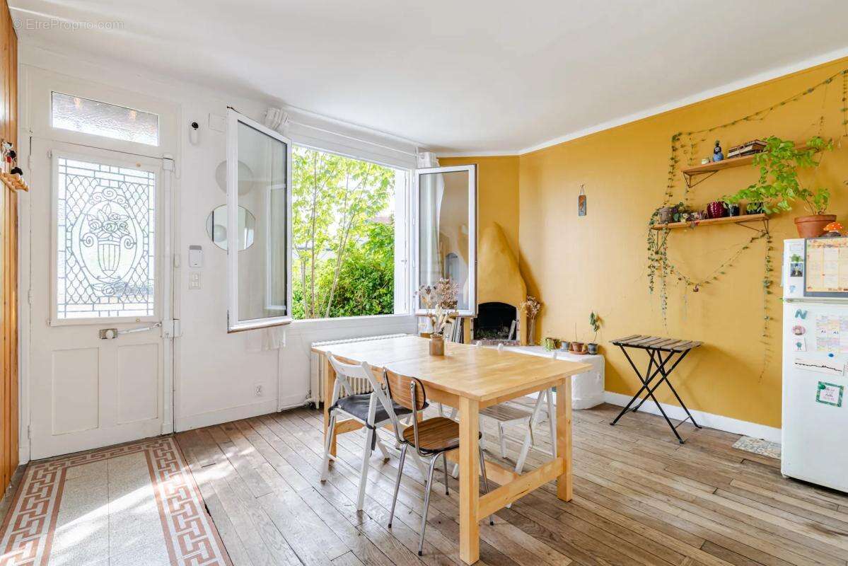 Maison à MONTREUIL