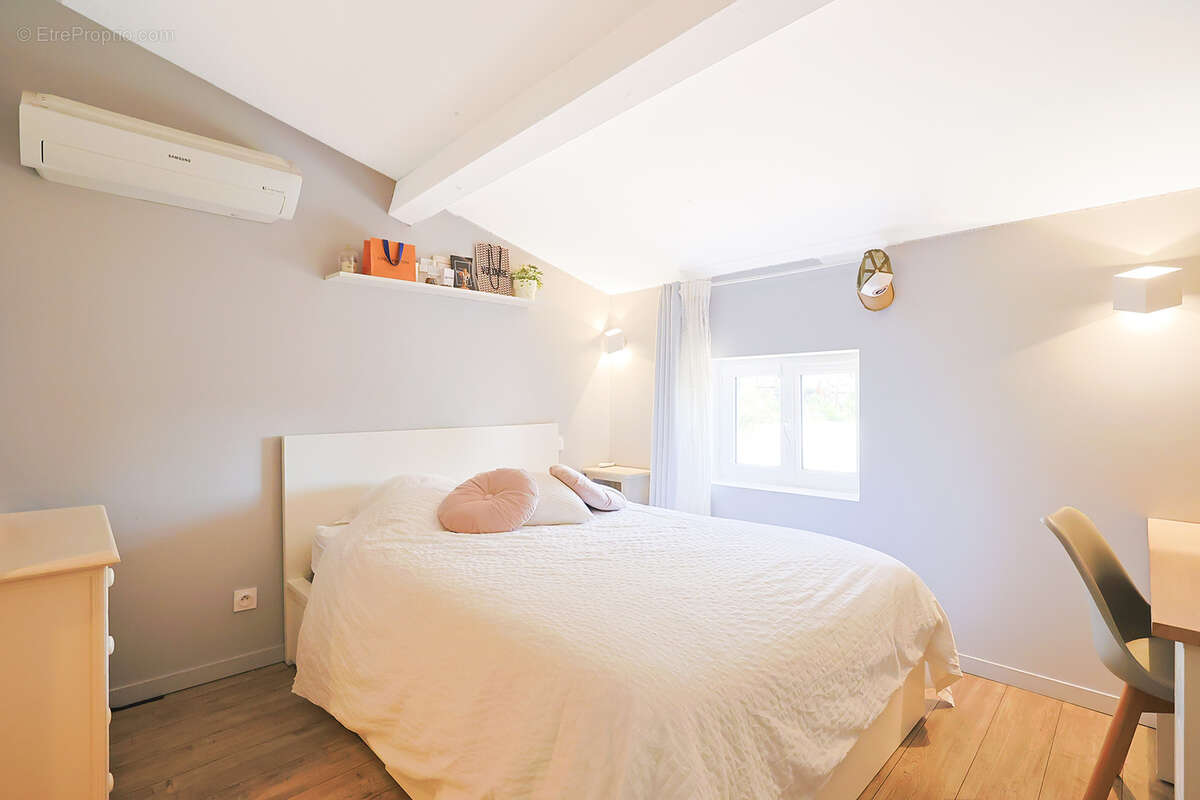 Maison à CARQUEIRANNE