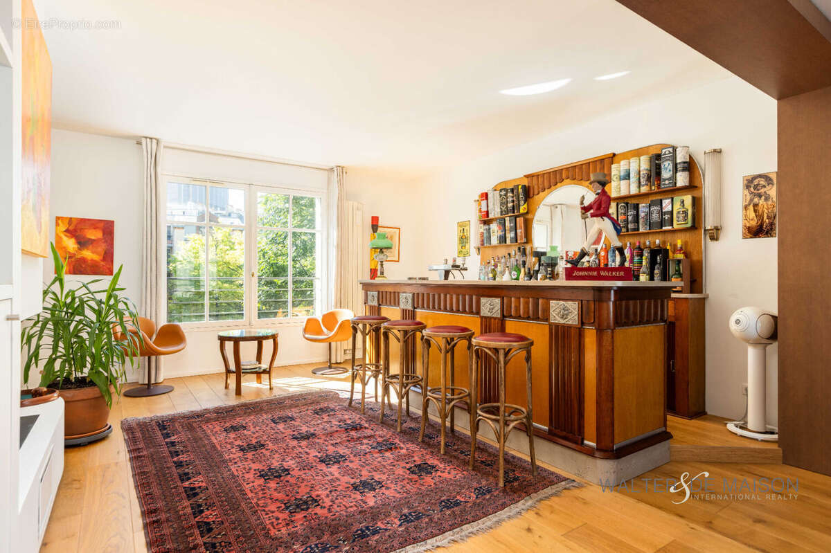 Appartement à PARIS-6E