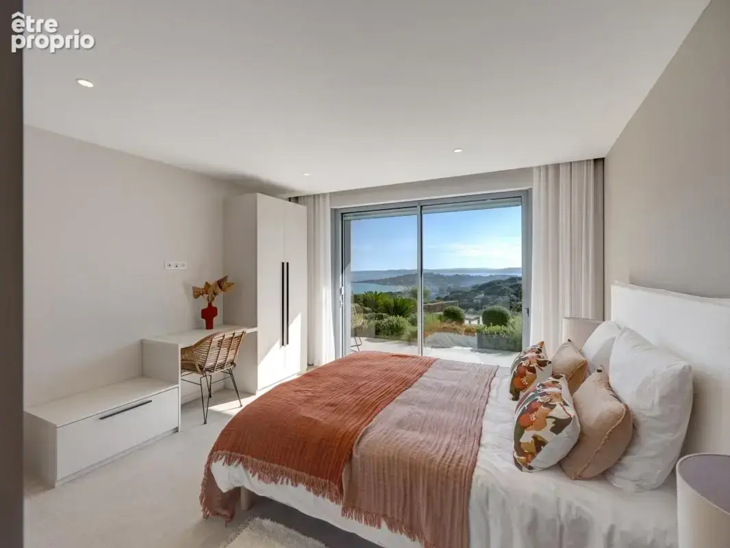 Sainte Maxime - Nartelle - Villa contemporaine d’exception – Vue mer panoramique - photo 14