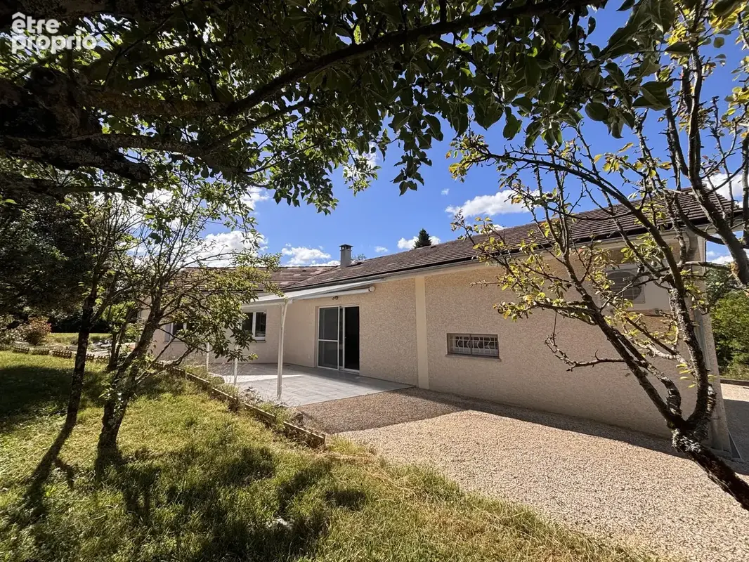 Photo Maison à Bevenais au prix de 319 000€