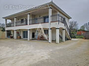 Appartement à ORGUEIL