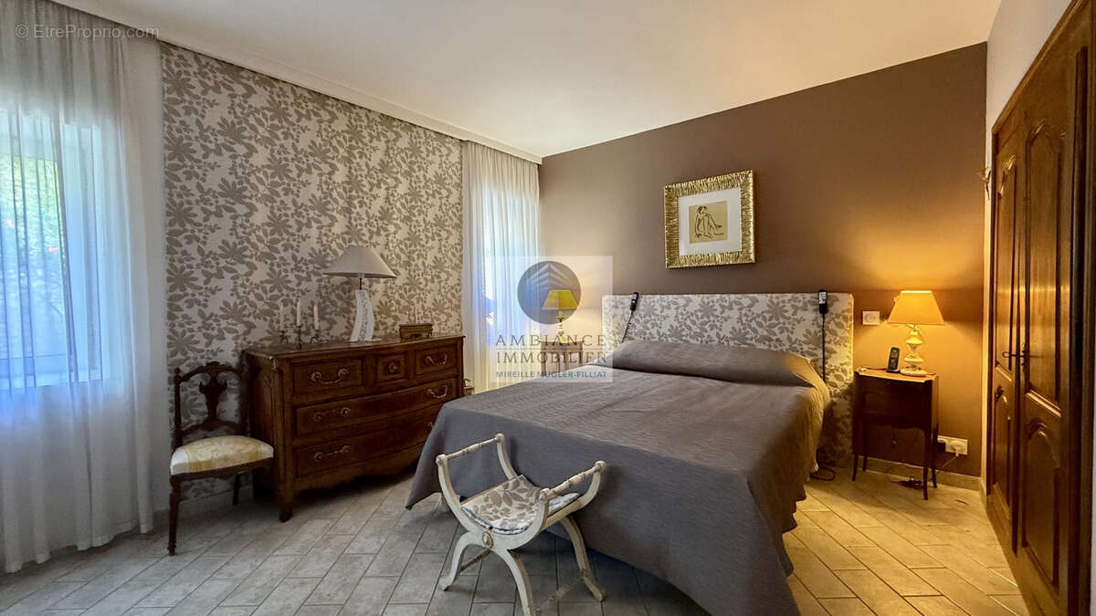 Maison à ETOILE-SUR-RHONE