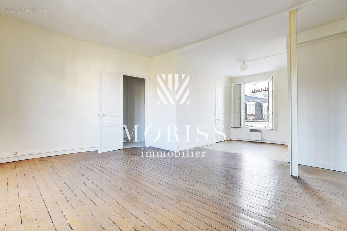 Appartement à PARIS-11E