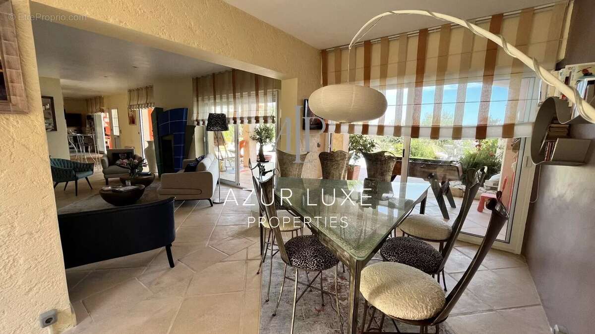 Maison à SAINTE-AGNES