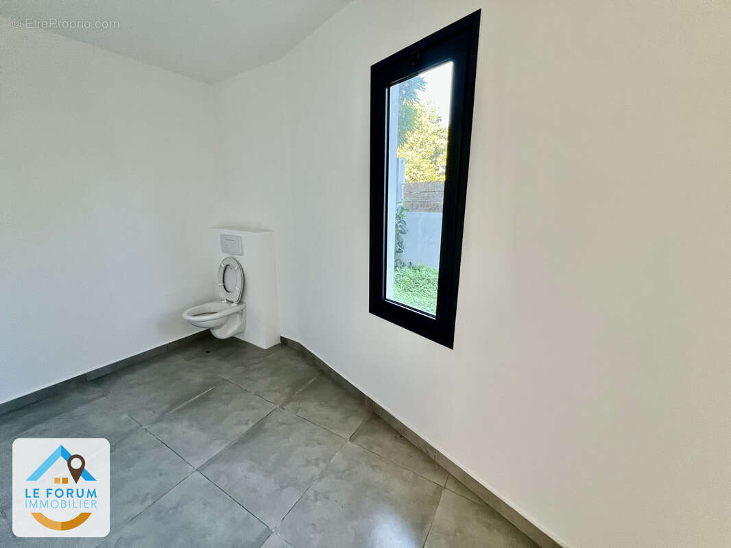 Saint pierre 97410 - villa f4 neuve et fonctionnelle - terrasse - tout à l'égout - terrain piscinable - photo 10