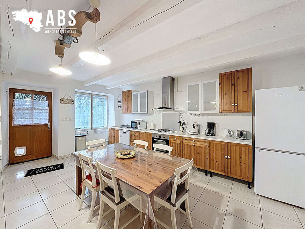 Maison 226 m² à Peaule  - photo 5