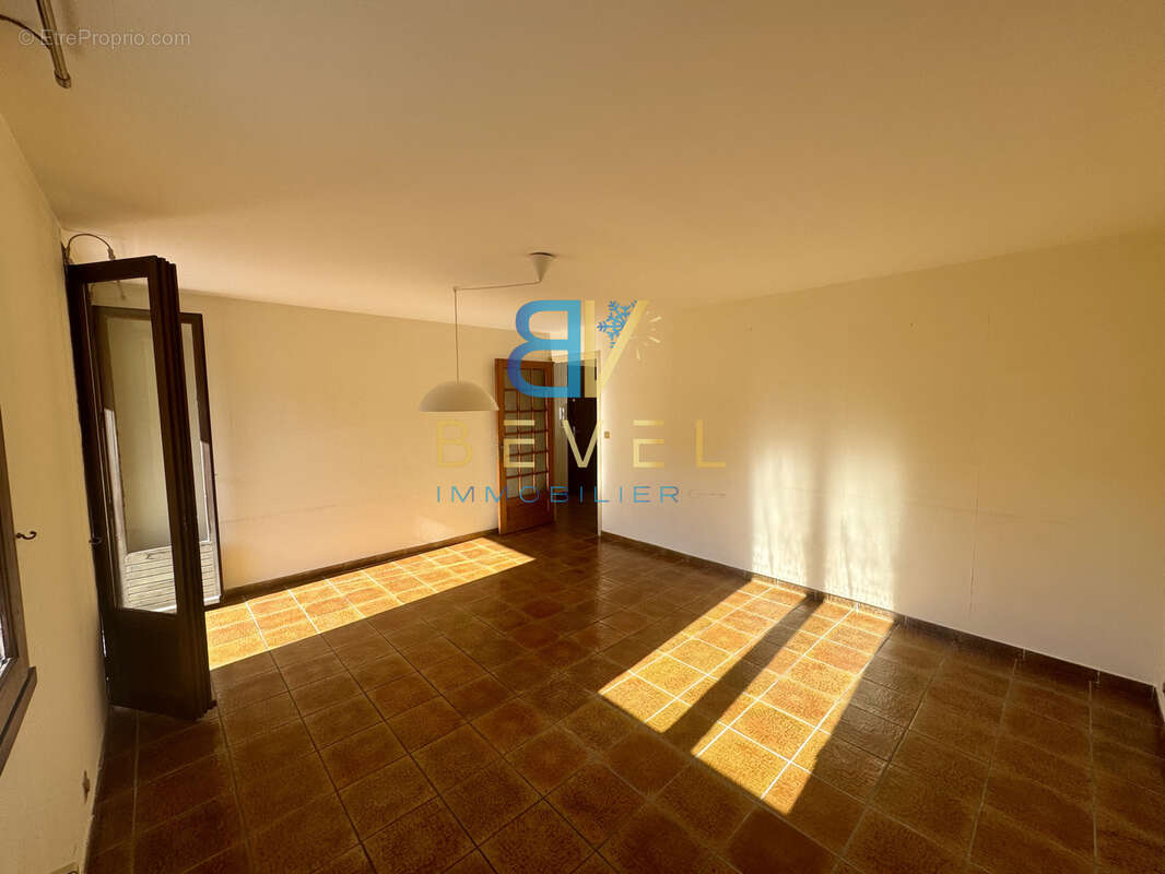 Appartement à SAINT-JEAN-DE-MAURIENNE
