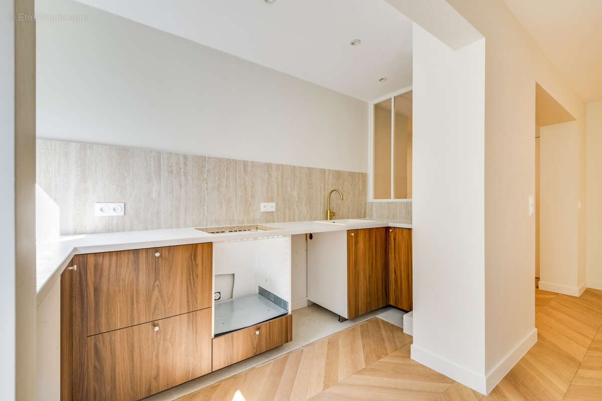 2 pieces en etage élevé exposé plein ouest - photo 4