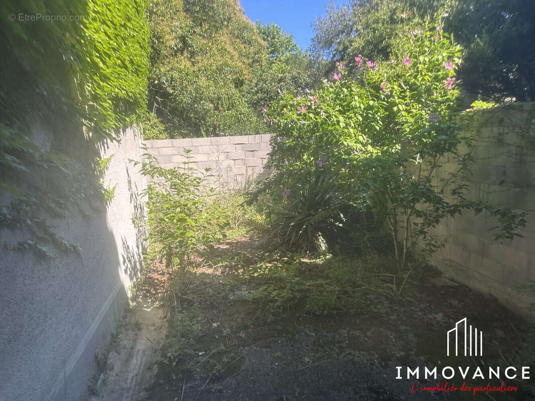 Maison à SAINT-THEODORIT