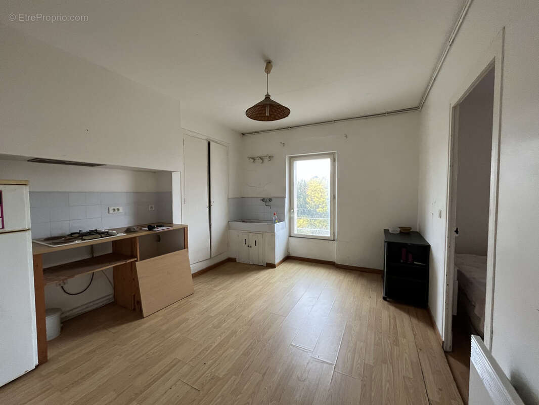 Appartement à LEZIGNAN-CORBIERES