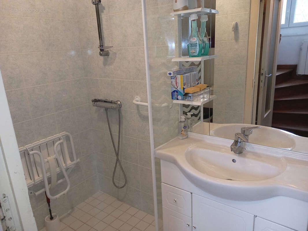 Maison à AZAT-CHATENET