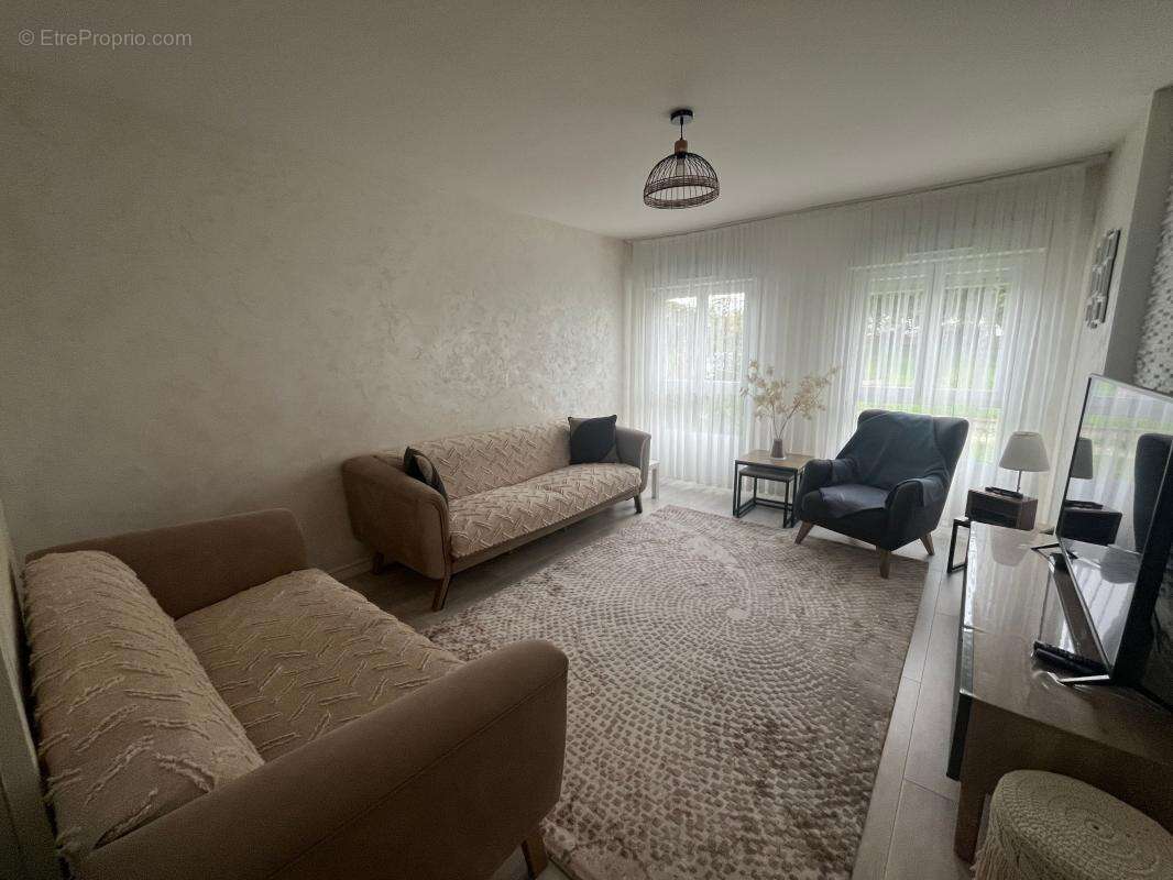 Appartement à LA VERPILLIERE