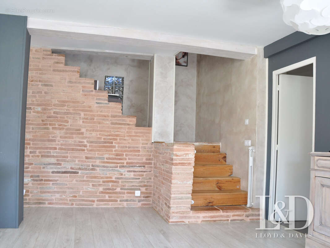 Maison à LAPEYROUSE-FOSSAT