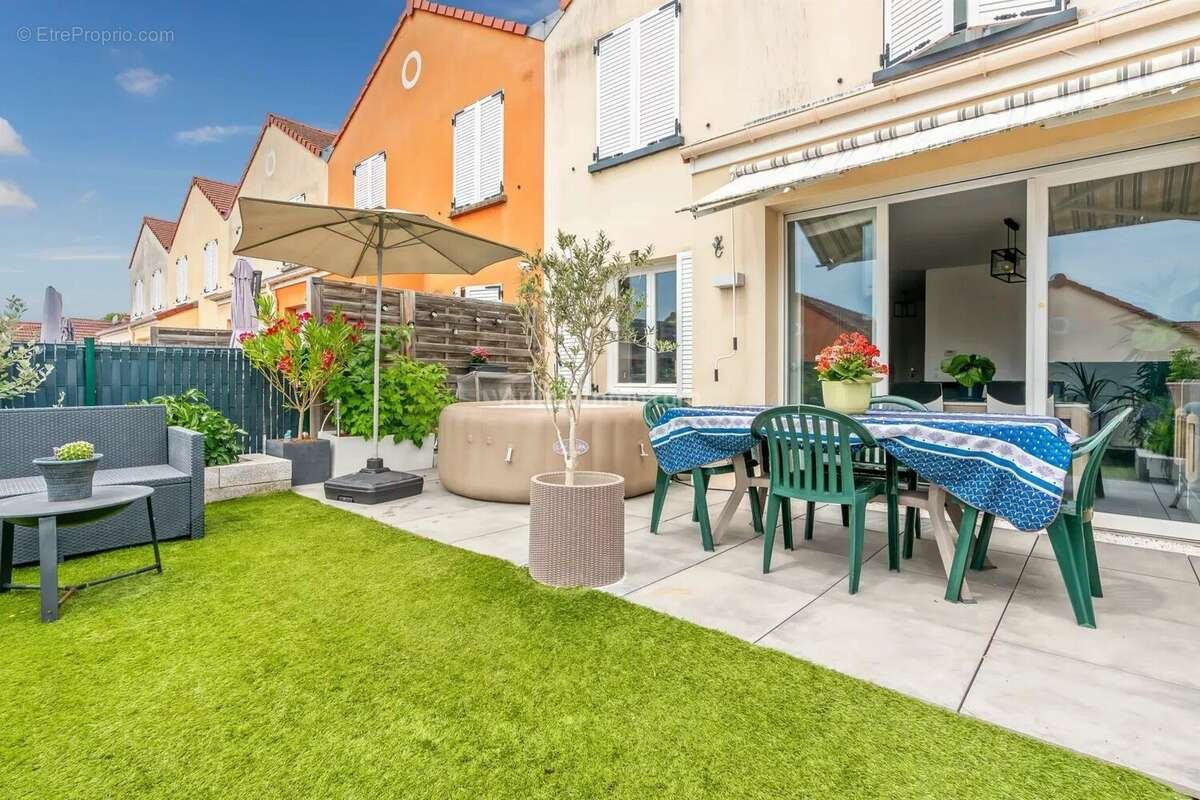Maison à DAMPMART